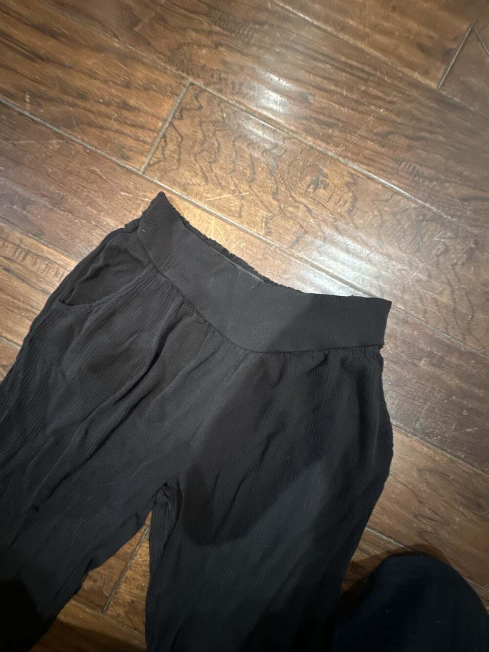 Wild Fable Black Crinkle Jogger Pants Size M - Picture 2 of 5